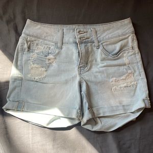 SO Light Wash Low-rise Shorts